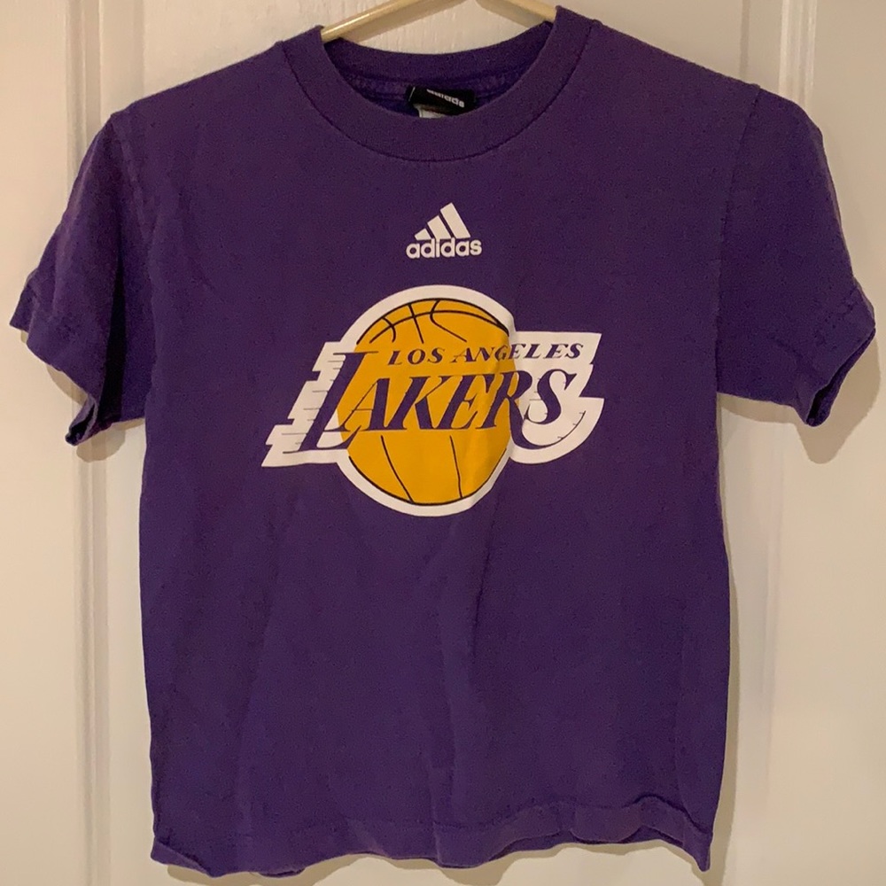 Adidas T-shirt